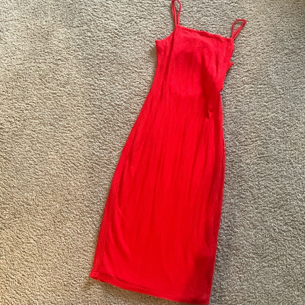 Red midi dress NWT